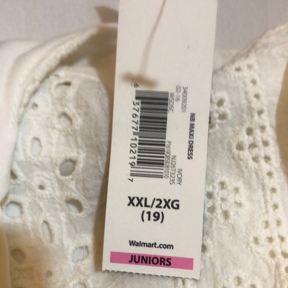 No Boundaries White long dress Jr. XXL/2XG - Picture 4 of 12